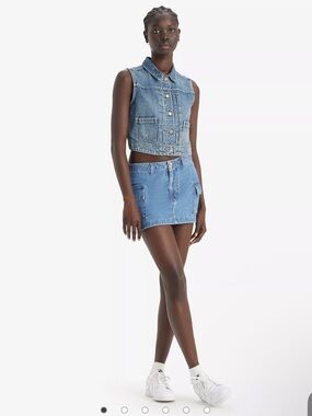 Levi’s 94 Cargo Mini Skirt